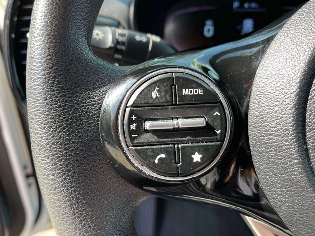 Used 2023 Kia Soul S FWD image 30