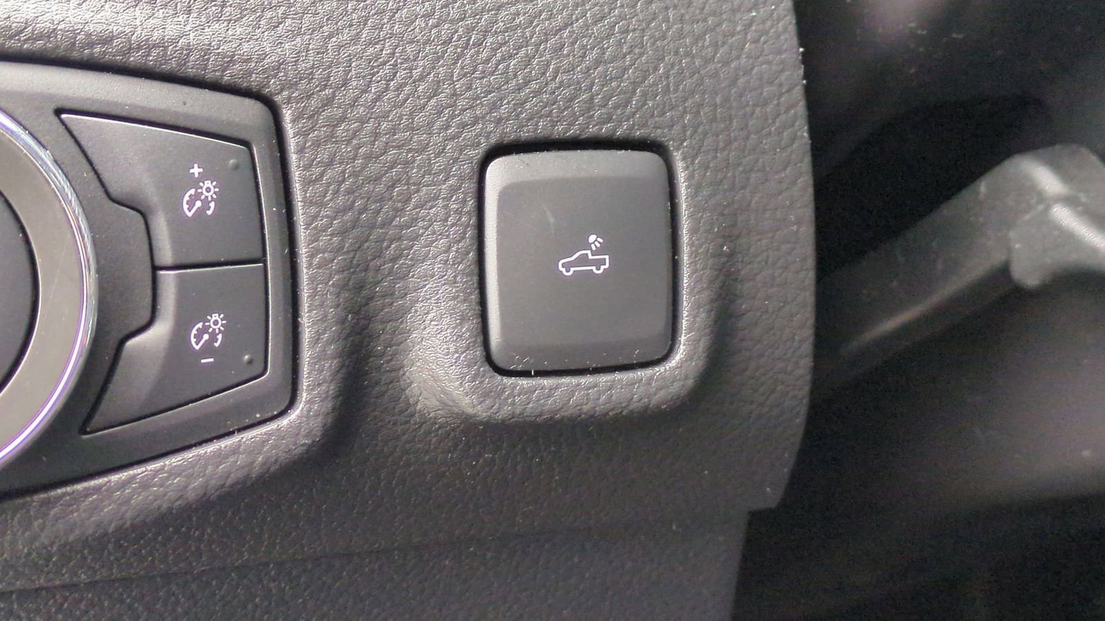 Certified 2022 Ford Ranger XLT w/ Equipment Group 302A High image 18