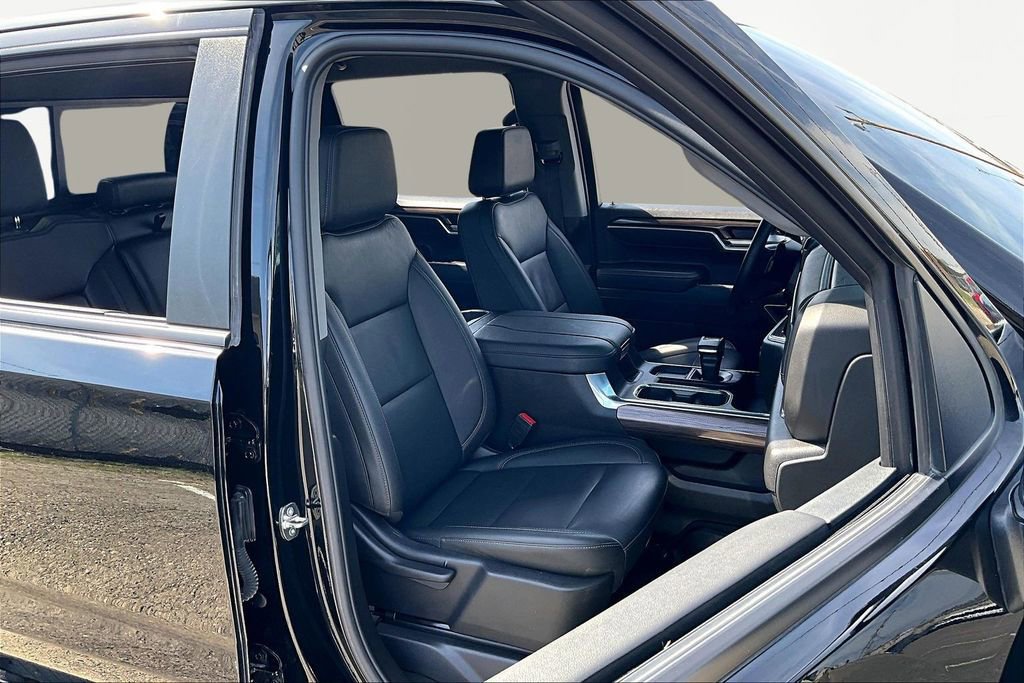 Used 2024 Chevrolet Silverado 1500 RST w/ Redline Edition image 9