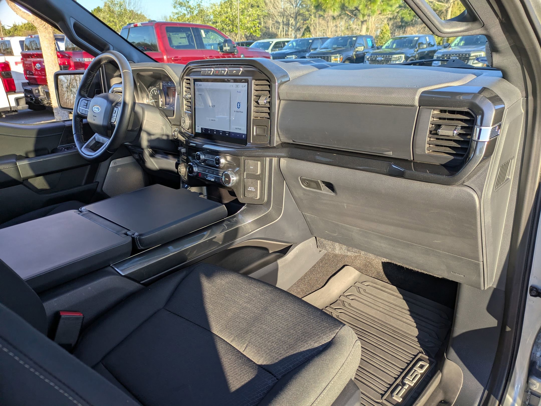 Certified 2022 Ford F150 XLT w/ Equipment Group 302A High image 44