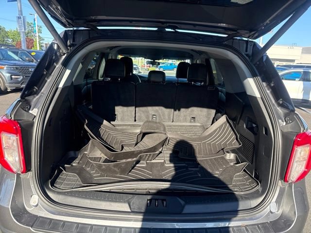 Certified 2022 Ford Explorer XLT w/ Equipment Group 202A AWD/4WD image 16