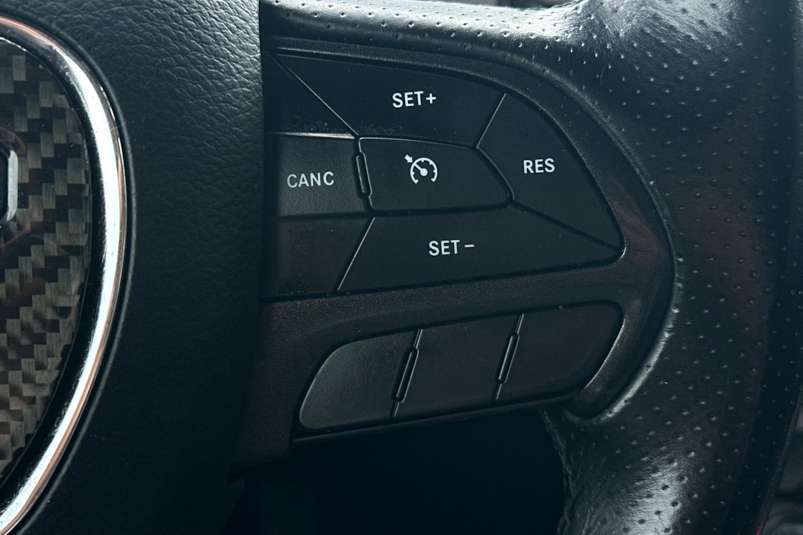 Used 2019 Dodge Challenger SXT w/ Blacktop Package image 25