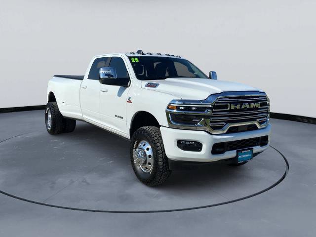 Used 2025 RAM 3500 Laramie AWD/4WD image 2