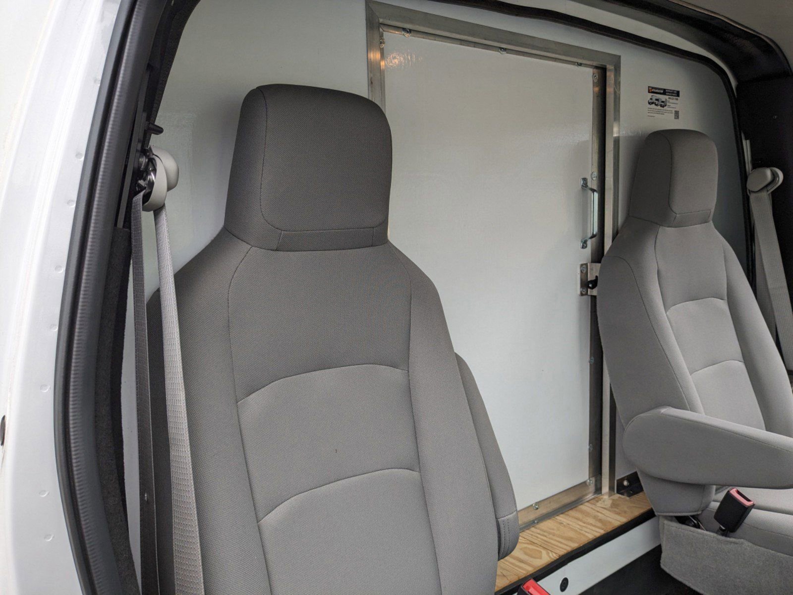 Certified 2024 Ford E-450 and Econoline 450 Super Duty w/ Driver's Safety Package image 12