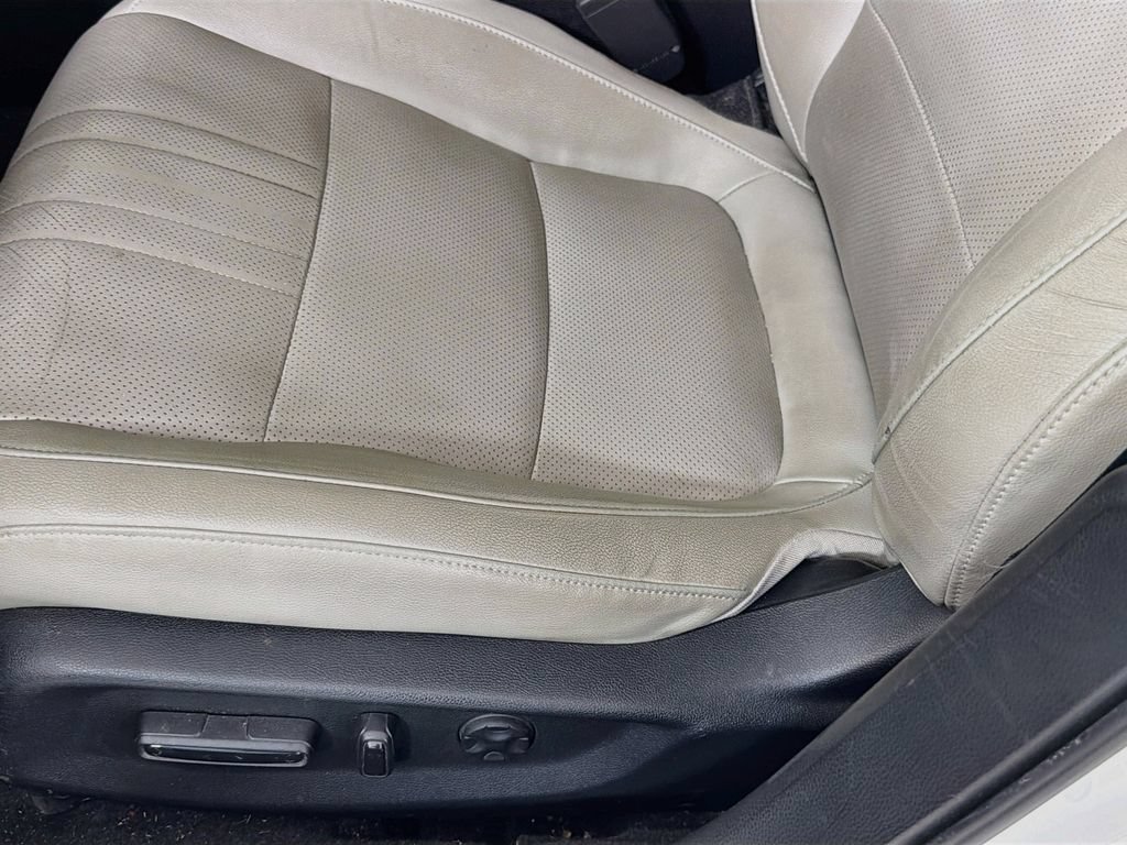 Used 2018 Honda Accord Touring image 22