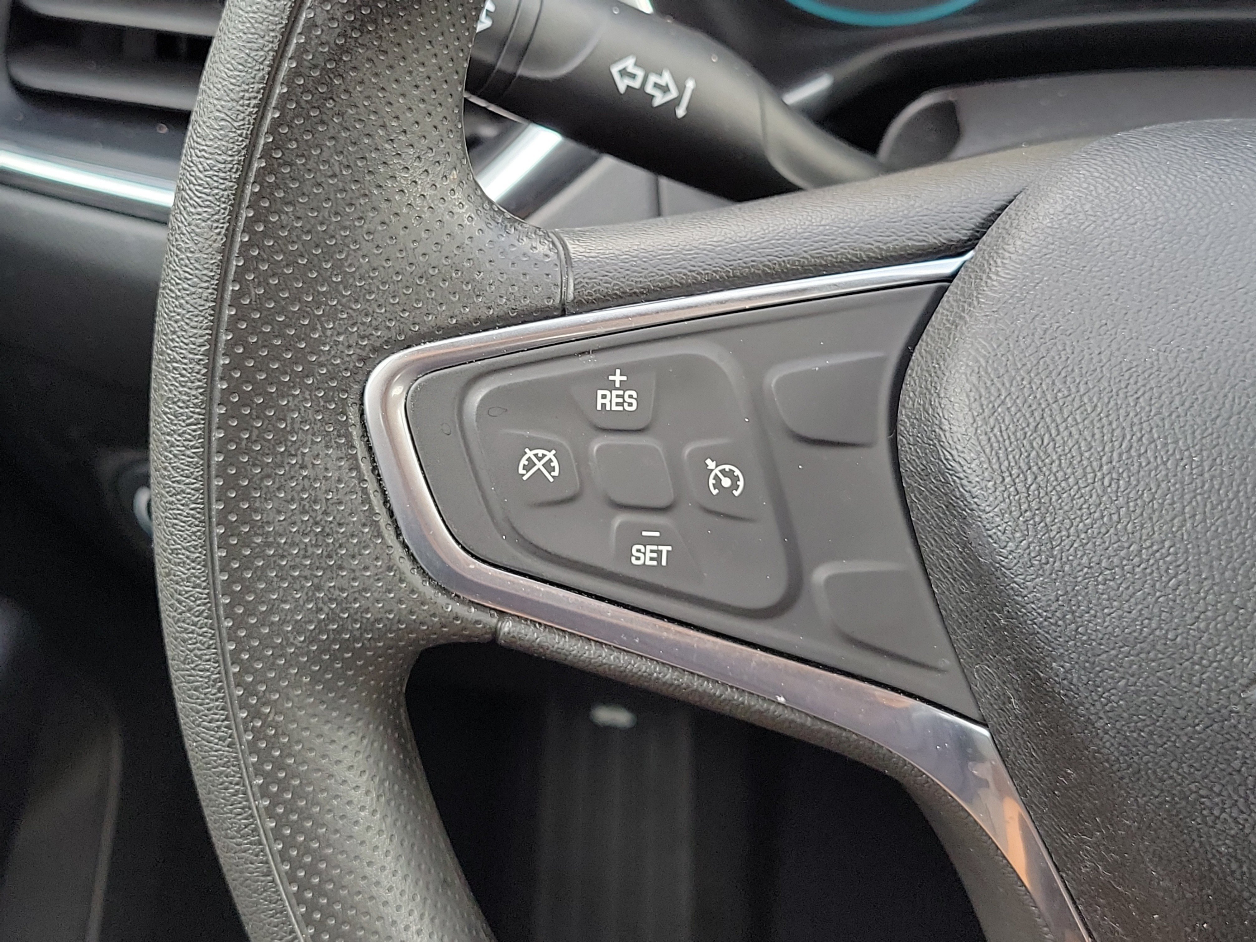 Used 2019 Chevrolet Equinox LS FWD image 25