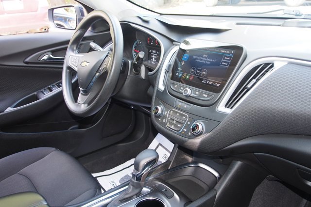 Used 2023 Chevrolet Malibu LT image 10