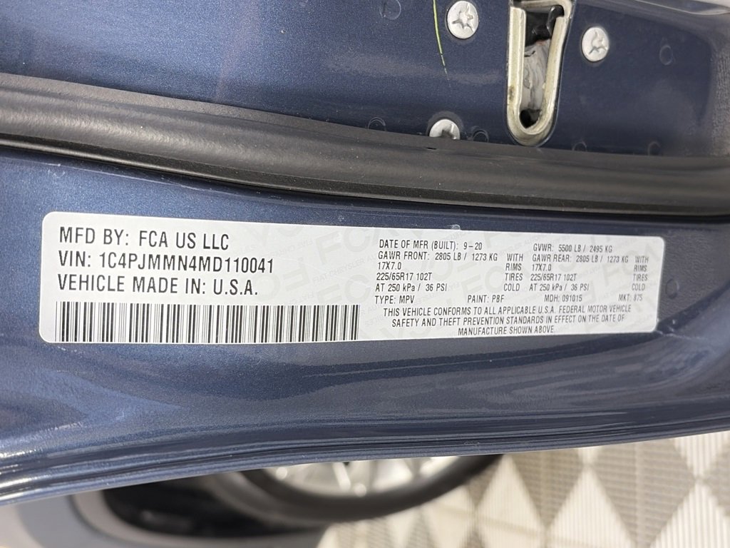 Used 2021 Jeep Cherokee Latitude Lux w/ Comfort/Convenience Group image 9