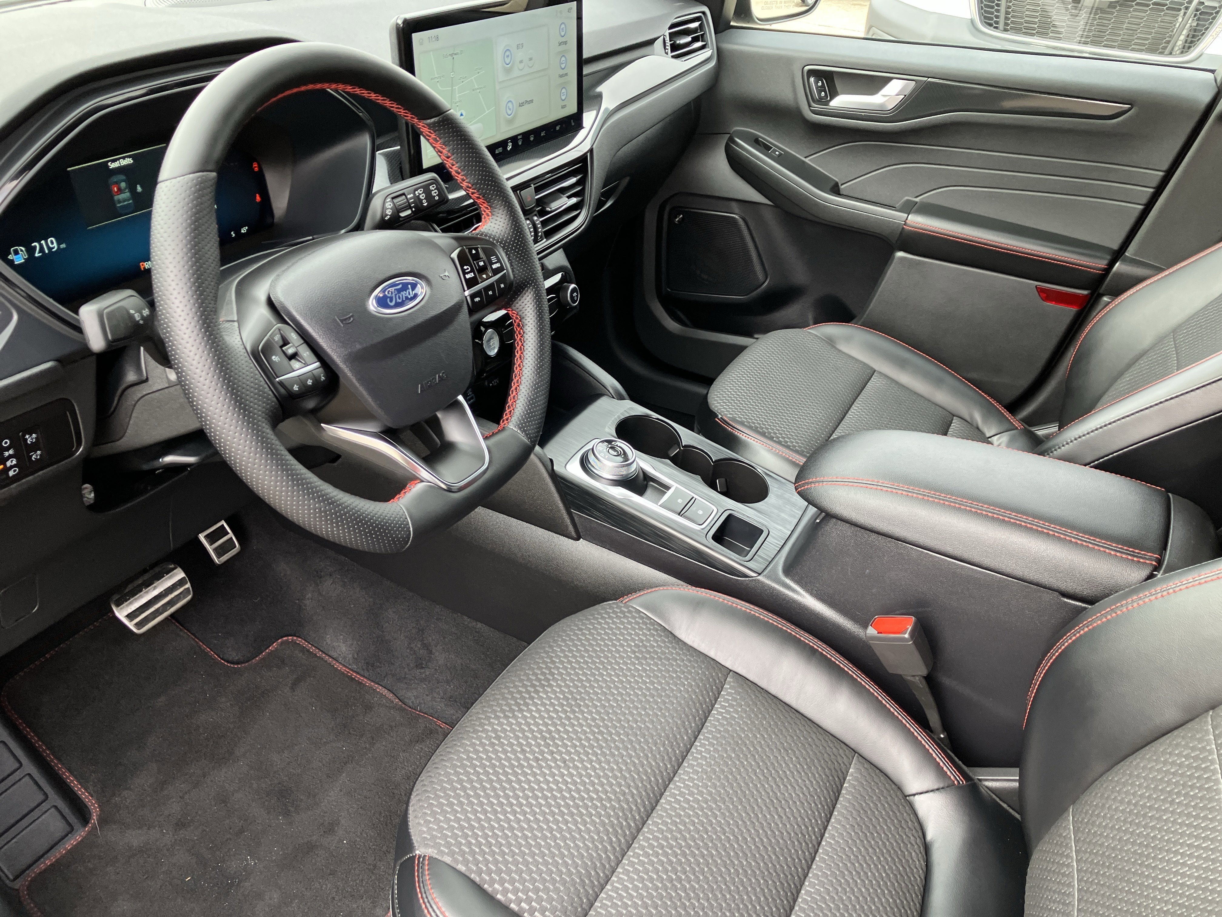 Certified 2023 Ford Escape ST-Line Select w/ Tech Pack #2 image 14