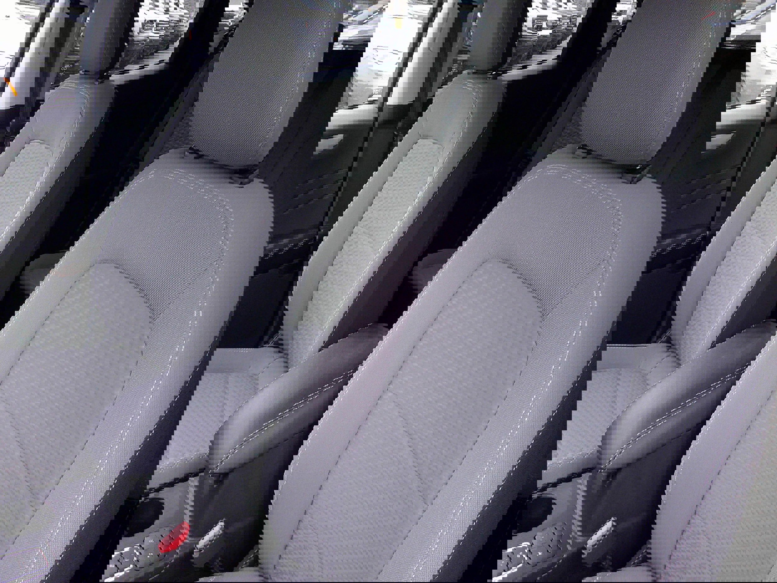 Certified 2022 Ford Escape SE w/ Cold Weather Package image 7