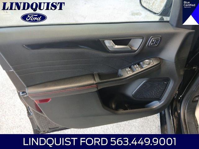 Certified 2023 Ford Escape ST-Line Select w/ Tech Pack #2 AWD/4WD image 13