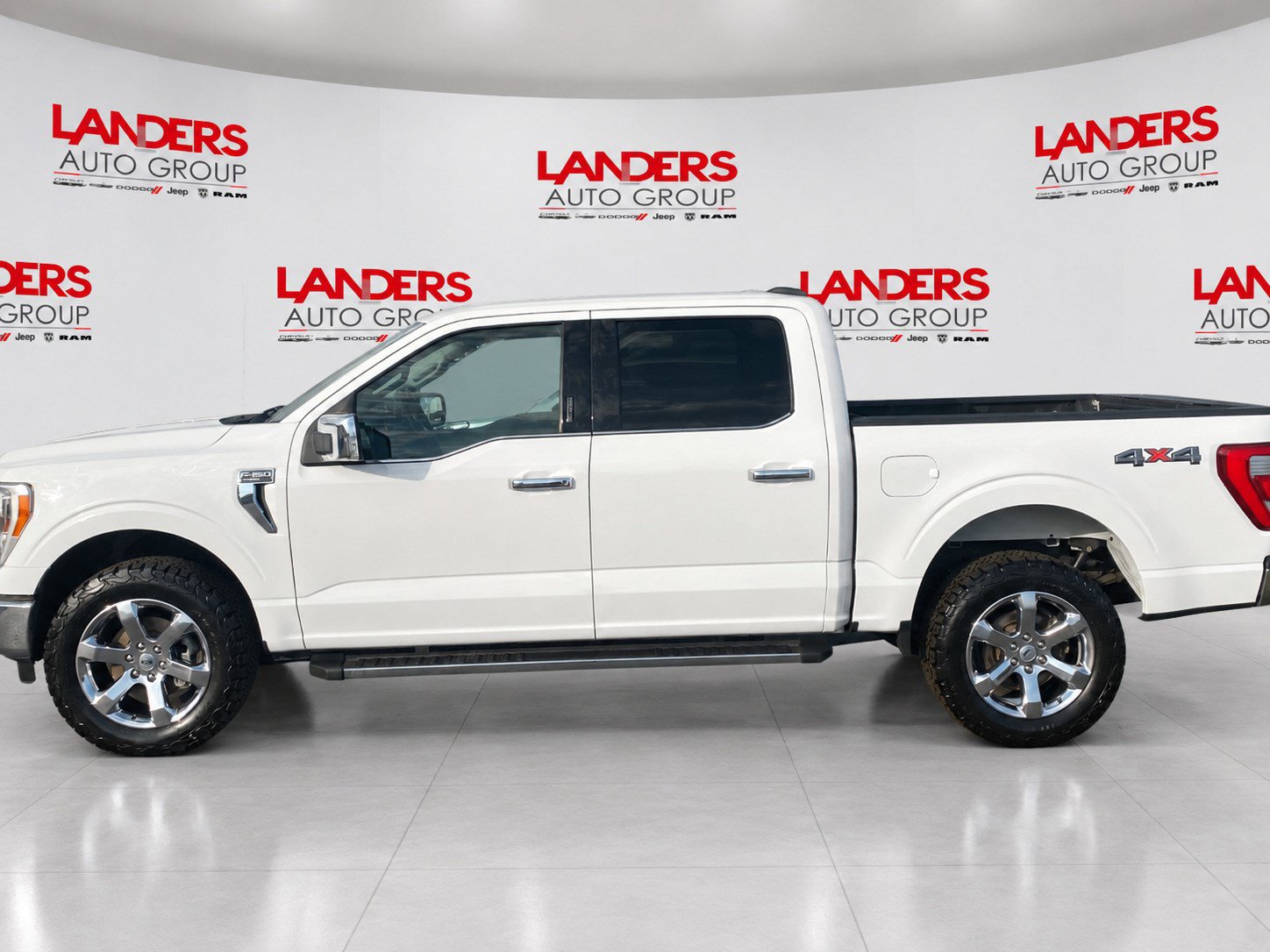 Certified 2021 Ford F150 Lariat w/ Max Trailer Tow Package AWD/4WD image 5