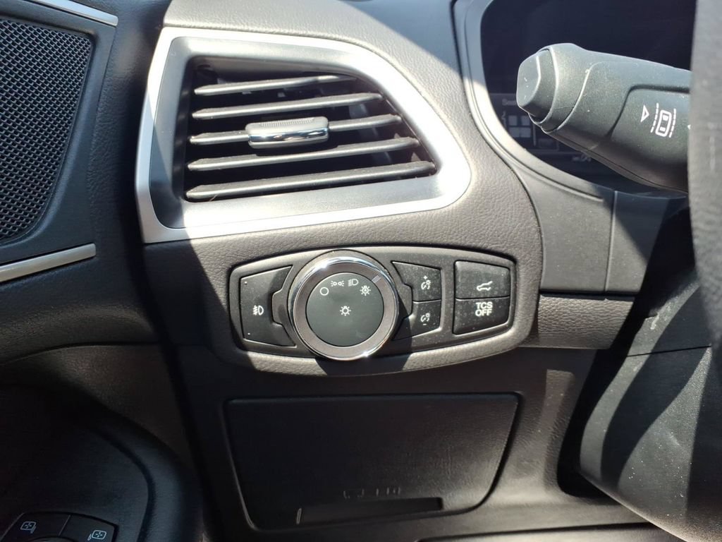 Certified 2024 Ford Edge SEL w/ Convenience Package AWD/4WD image 15