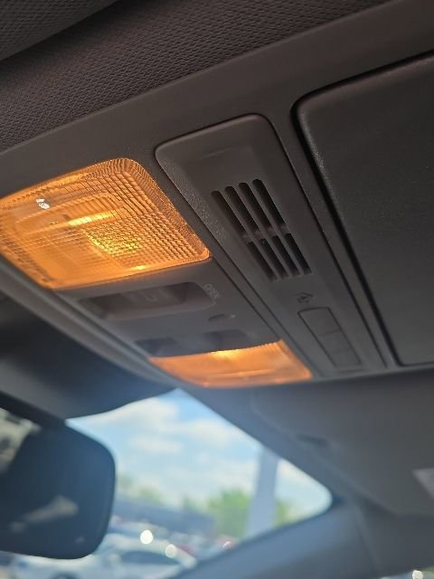 Used 2021 Honda CR-V Touring image 31