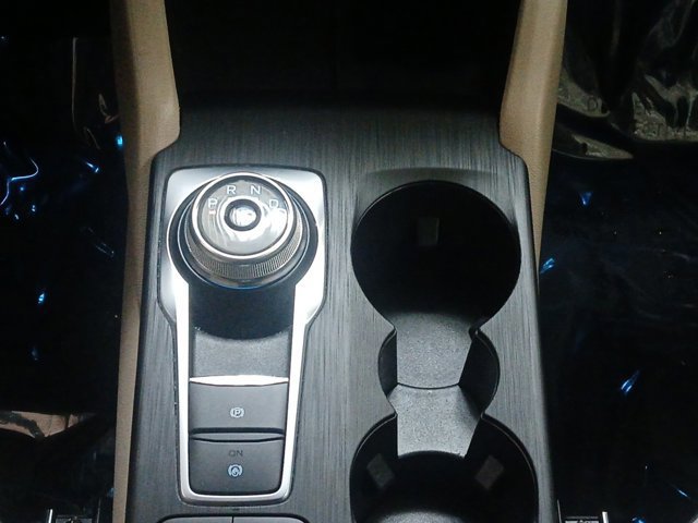 Certified 2022 Ford Escape Titanium w/ Class II Trailer Tow Package image 15