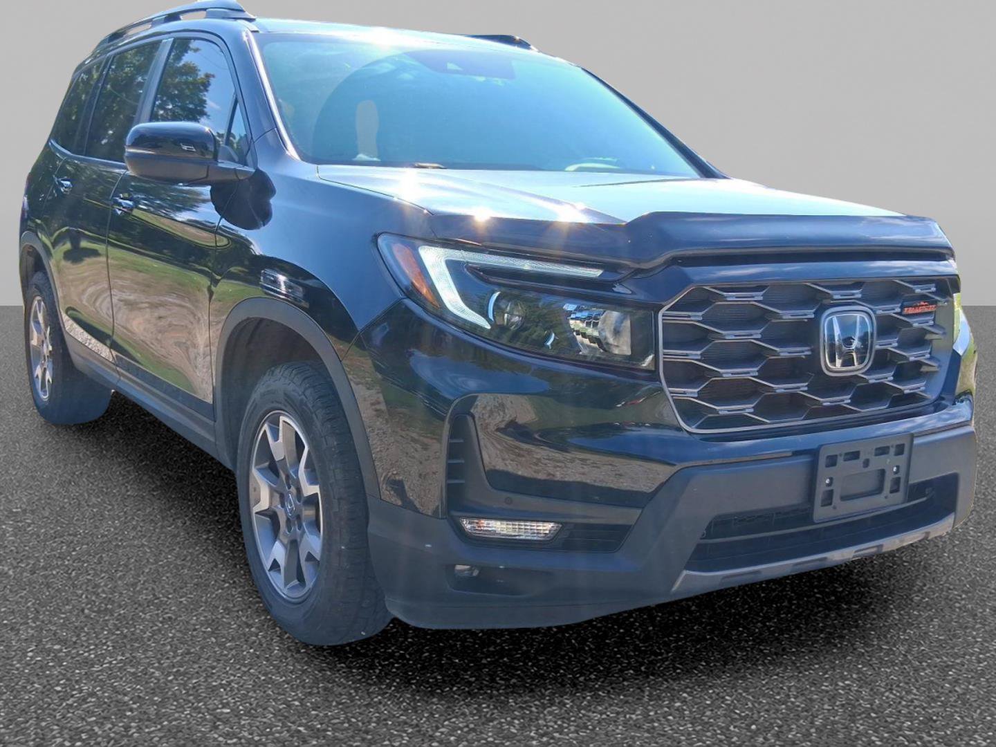 Used 2023 Honda Passport TrailSport image 3