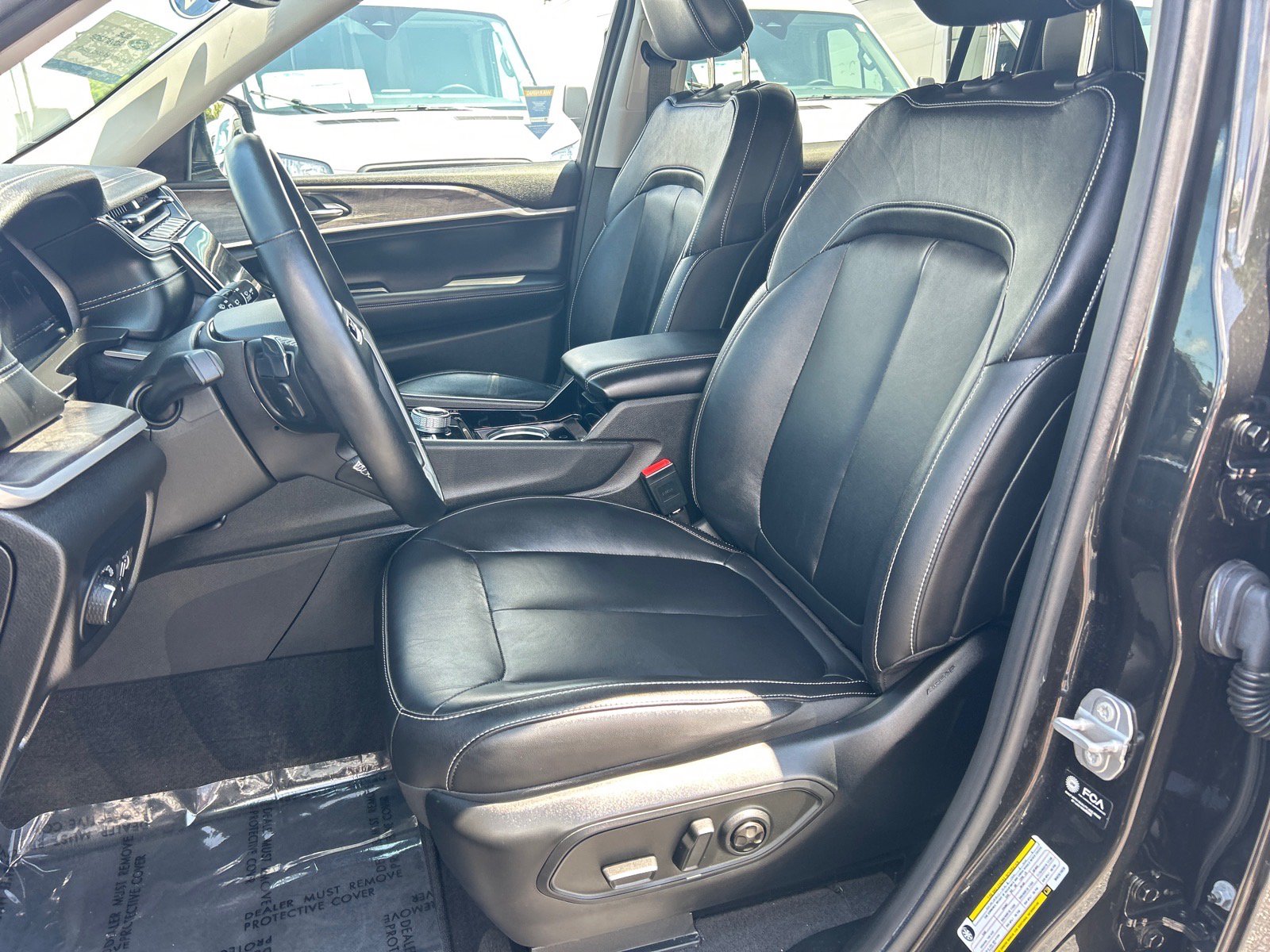 Used 2021 Jeep Grand Cherokee L Limited AWD/4WD image 9