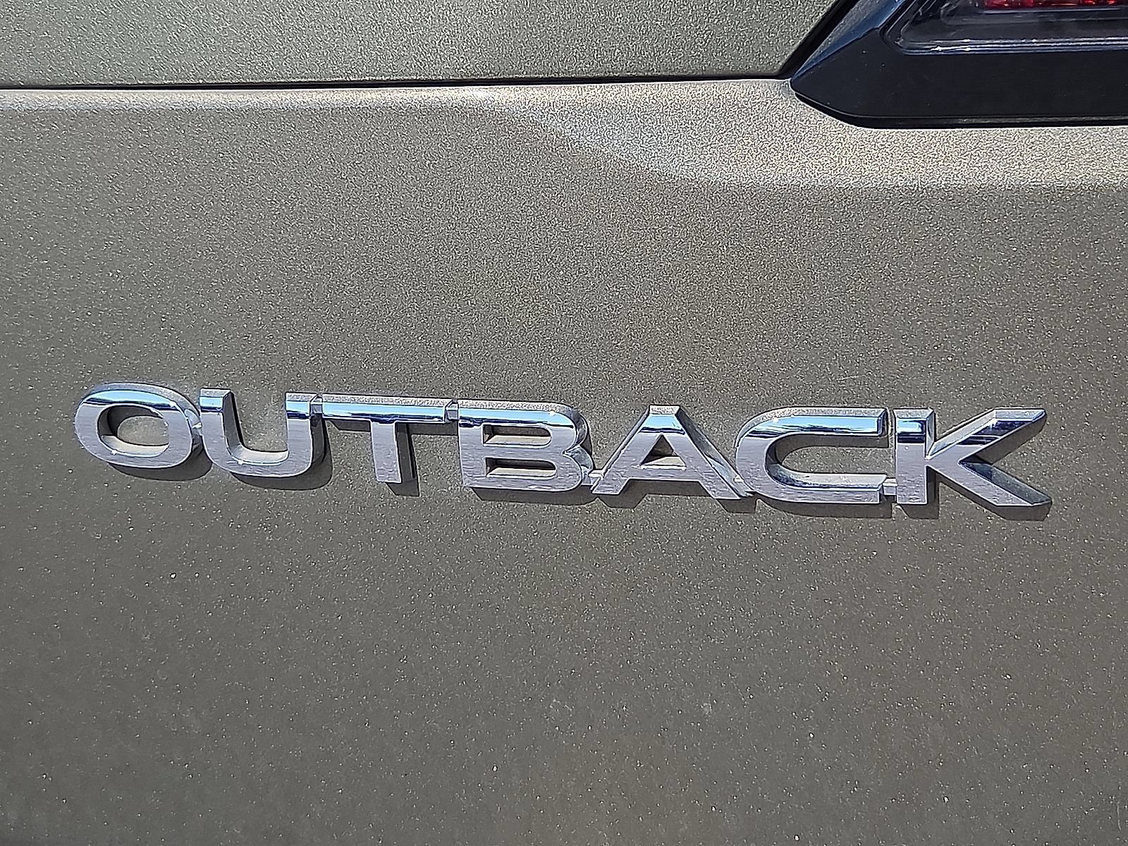 Used 2024 Subaru Outback Premium AWD/4WD image 9