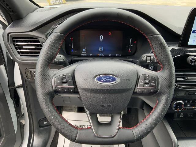 Certified 2025 Ford Escape ST-Line Select AWD/4WD image 10