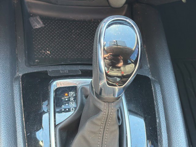 Used 2018 Nissan Rogue SV FWD image 21