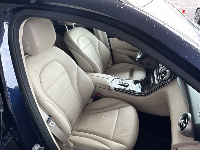 Used 2019 Mercedes-Benz GLC 300 image 24