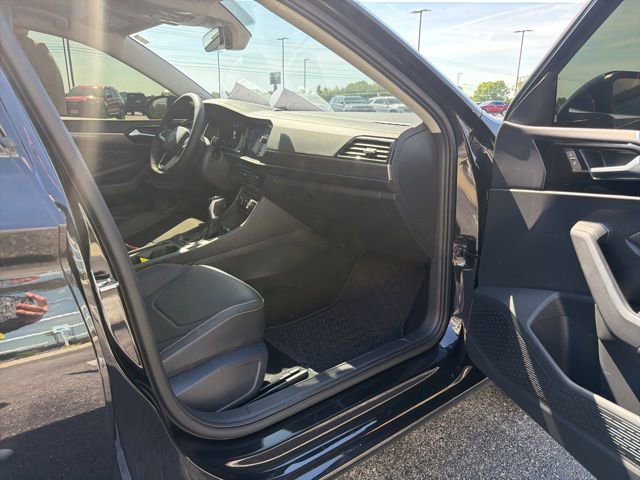 Used 2024 Volkswagen Jetta SEL FWD image 14