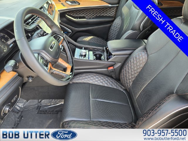 Used 2024 Jeep Grand Cherokee Summit AWD/4WD image 14