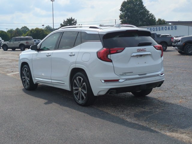Used 2020 GMC Terrain Denali w/ Denali Premium Package FWD image 6