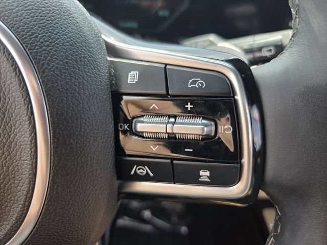 Used 2025 Kia Sorento SX Prestige AWD/4WD image 31