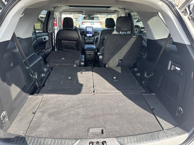 Certified 2023 Ford Explorer Limited w/ Limited Technology Package image 31