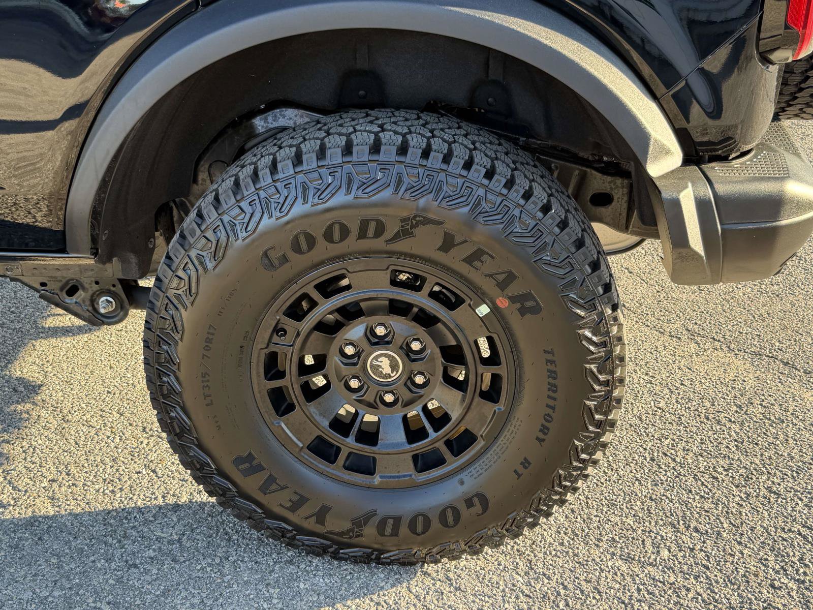 Certified 2025 Ford Bronco Badlands w/ Sasquatch Package AWD/4WD image 32