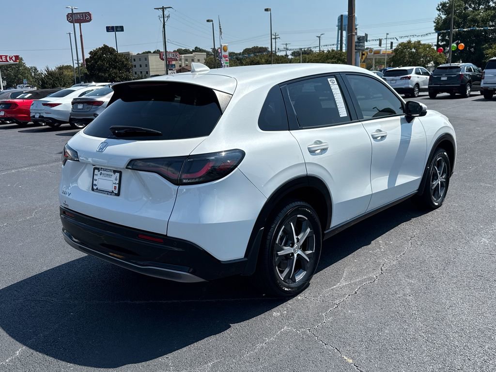 Used 2023 Honda HR-V EX-L image 3
