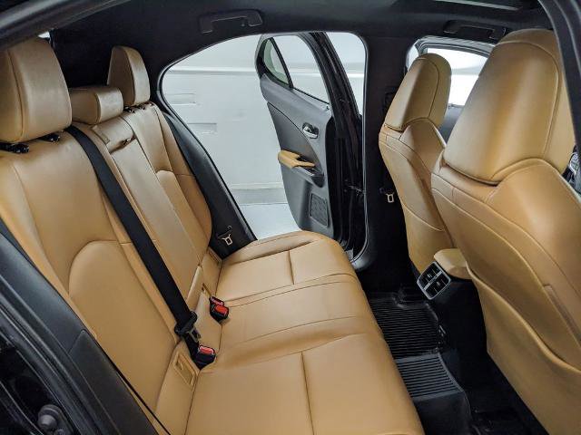 Used 2024 Lexus UX 250h AWD w/ Premium Package image 17
