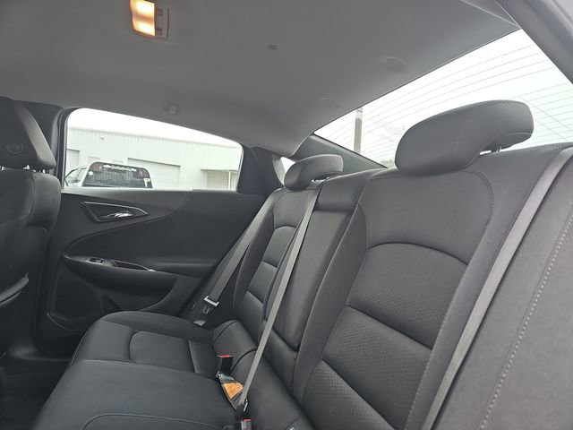 Used 2025 Chevrolet Malibu LT FWD image 14