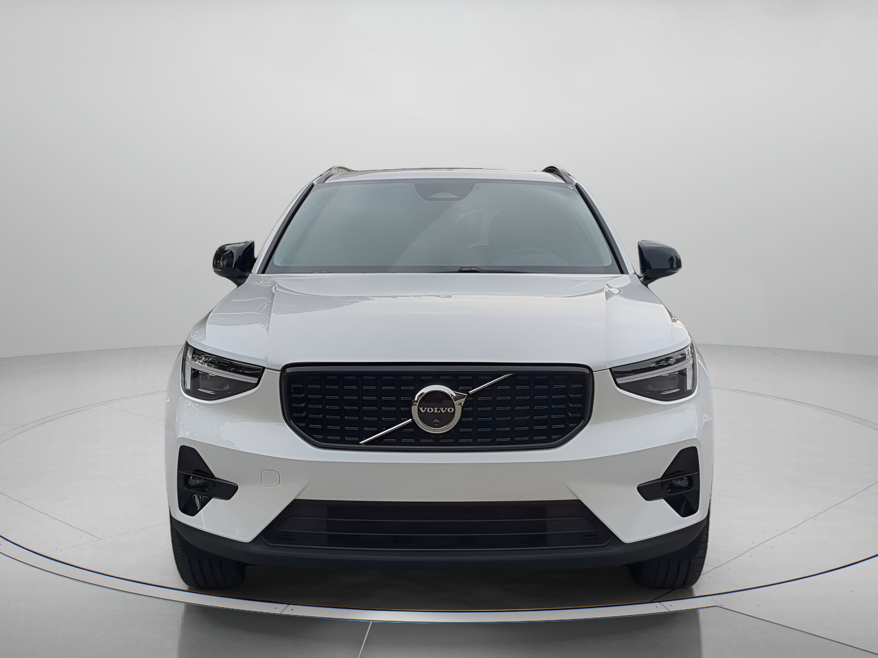 Used 2026 Volvo XC40 B5 Plus AWD/4WD image 37