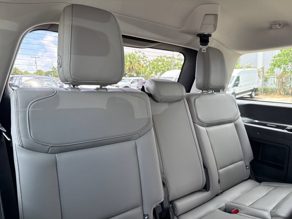 Certified 2025 Ford Expedition Active RWD image 33