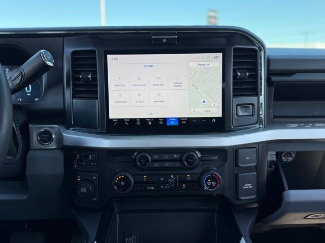 Certified 2025 Ford F350 XLT w/ Black Appearance Package AWD/4WD image 35