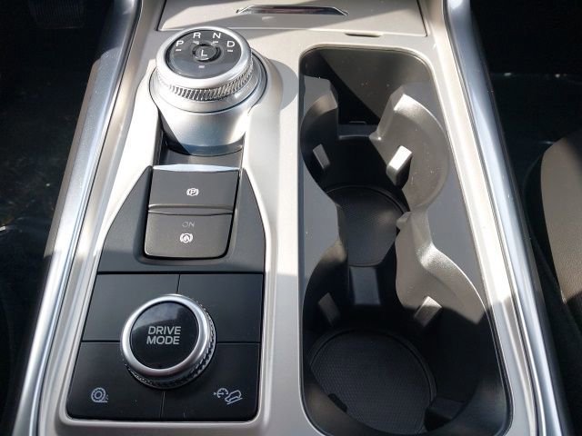 Certified 2022 Ford Explorer XLT w/ Equipment Group 202A image 22