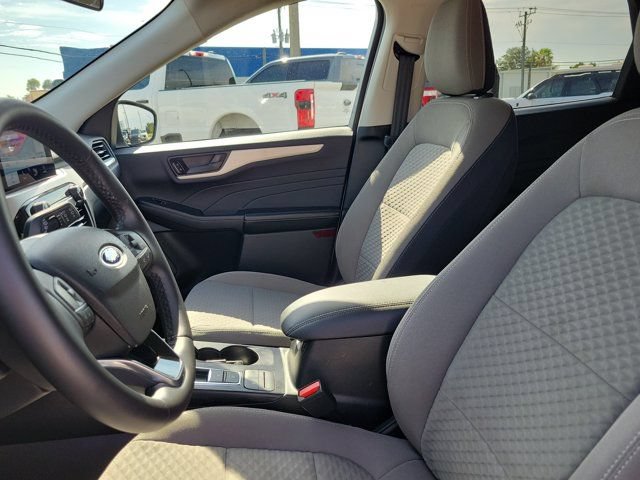 Certified 2022 Ford Escape SE w/ Convenience Package FWD image 23