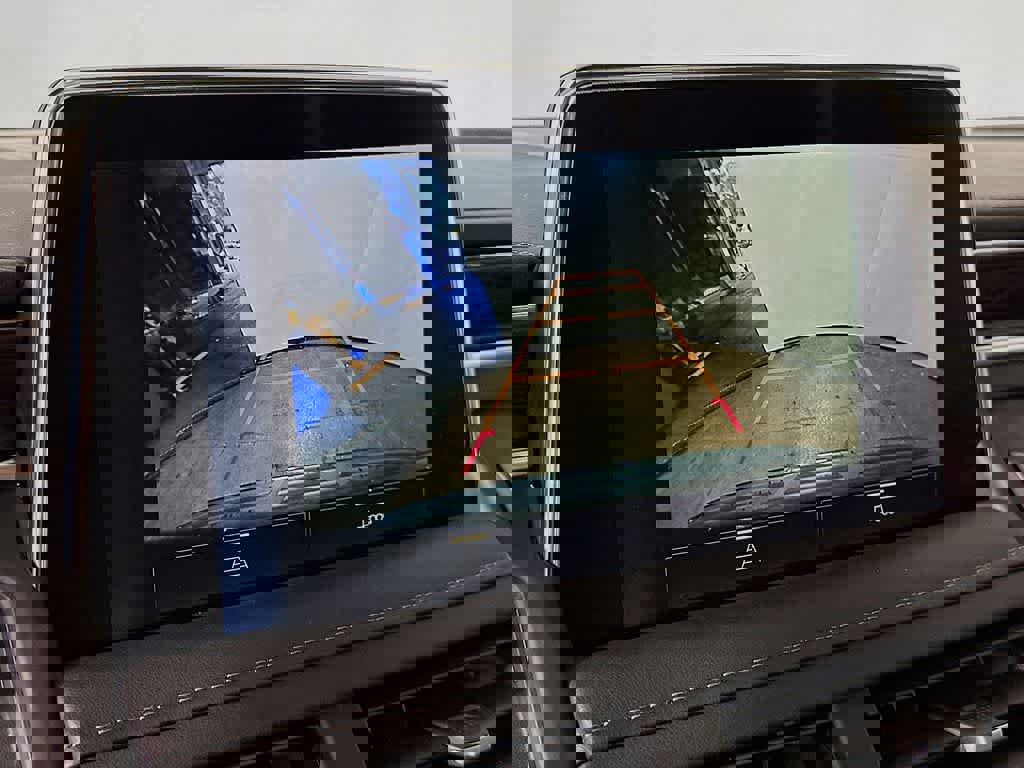 Used 2023 Chevrolet Tahoe Z71 image 28