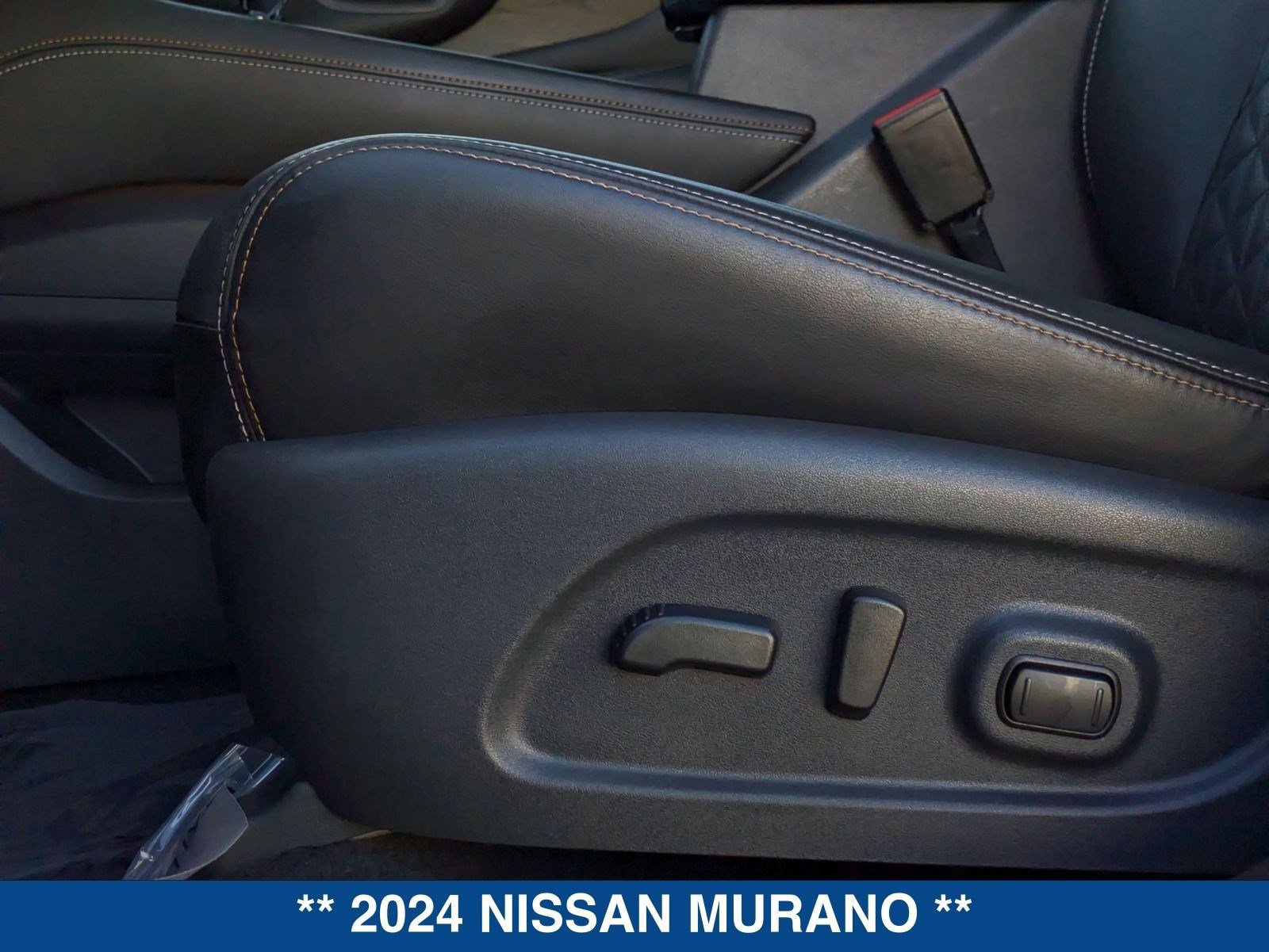 Used 2024 Nissan Murano Platinum w/ Cargo Package image 23