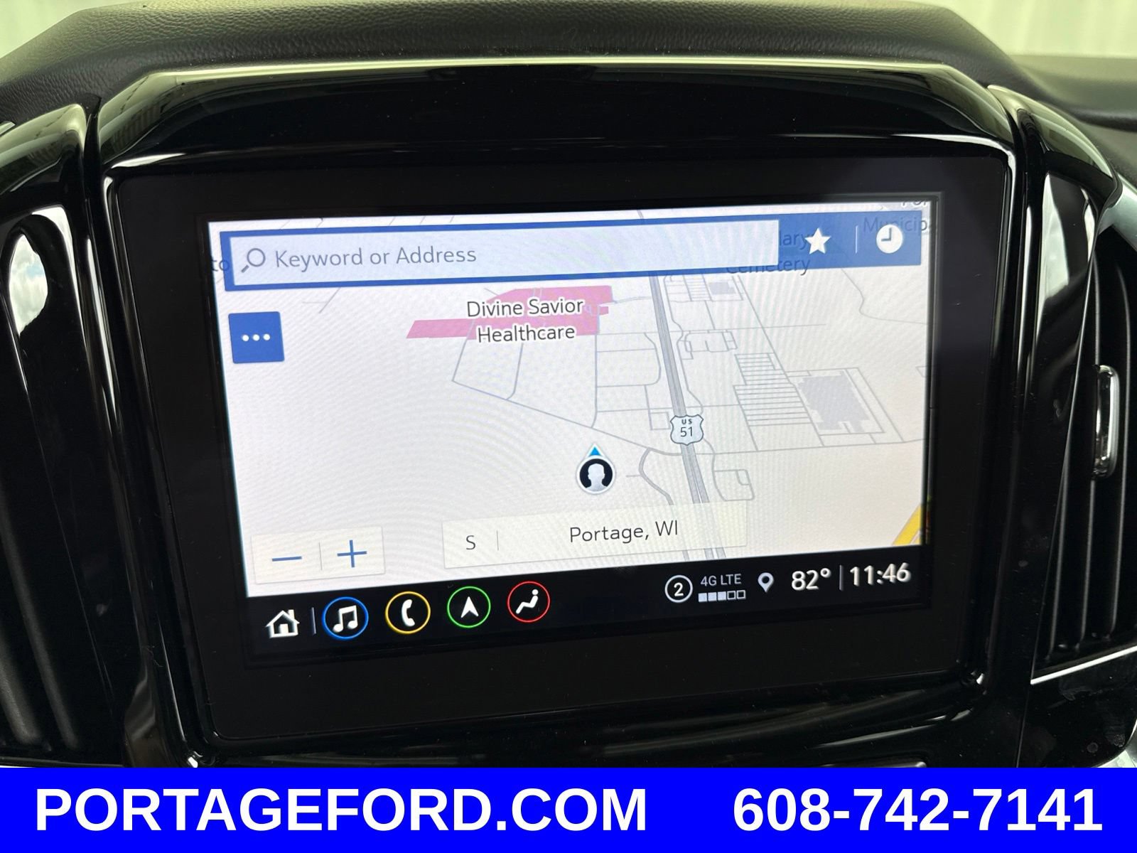 Used 2022 Chevrolet Traverse Premier w/ Redline Edition AWD/4WD image 17