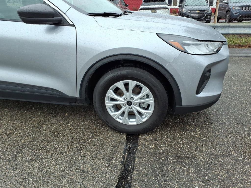Certified 2023 Ford Escape Active AWD/4WD image 5