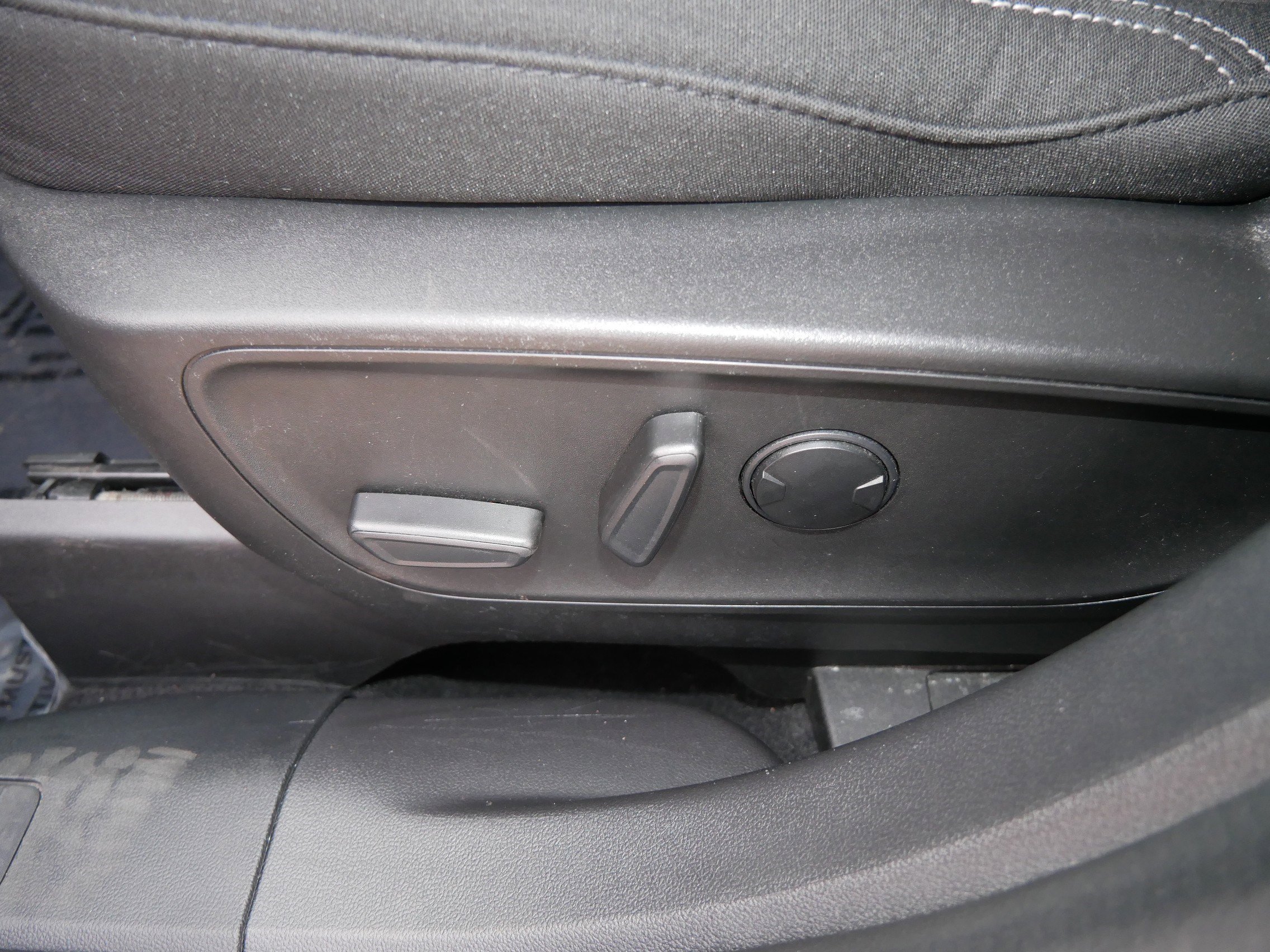 Certified 2023 Ford Escape Active image 20