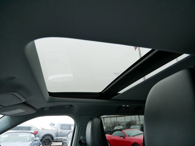 Certified 2023 Ford Explorer XLT w/ Equipment Group 202A image 9