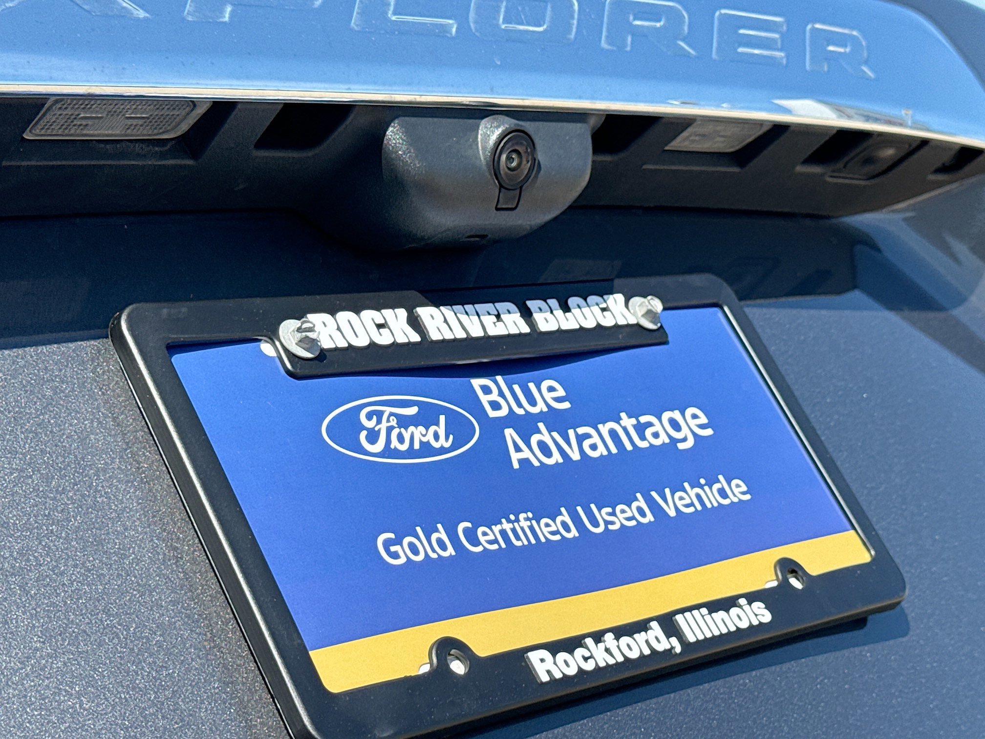 Certified 2024 Ford Explorer XLT w/ Class IV Trailer Tow Package image 17