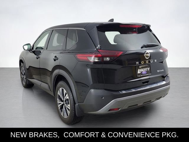 Used 2021 Nissan Rogue SV image 3