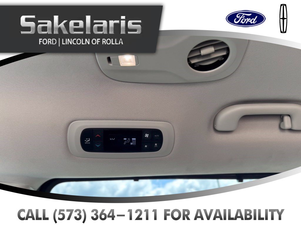 Used 2022 Chrysler Pacifica Touring-L FWD image 41
