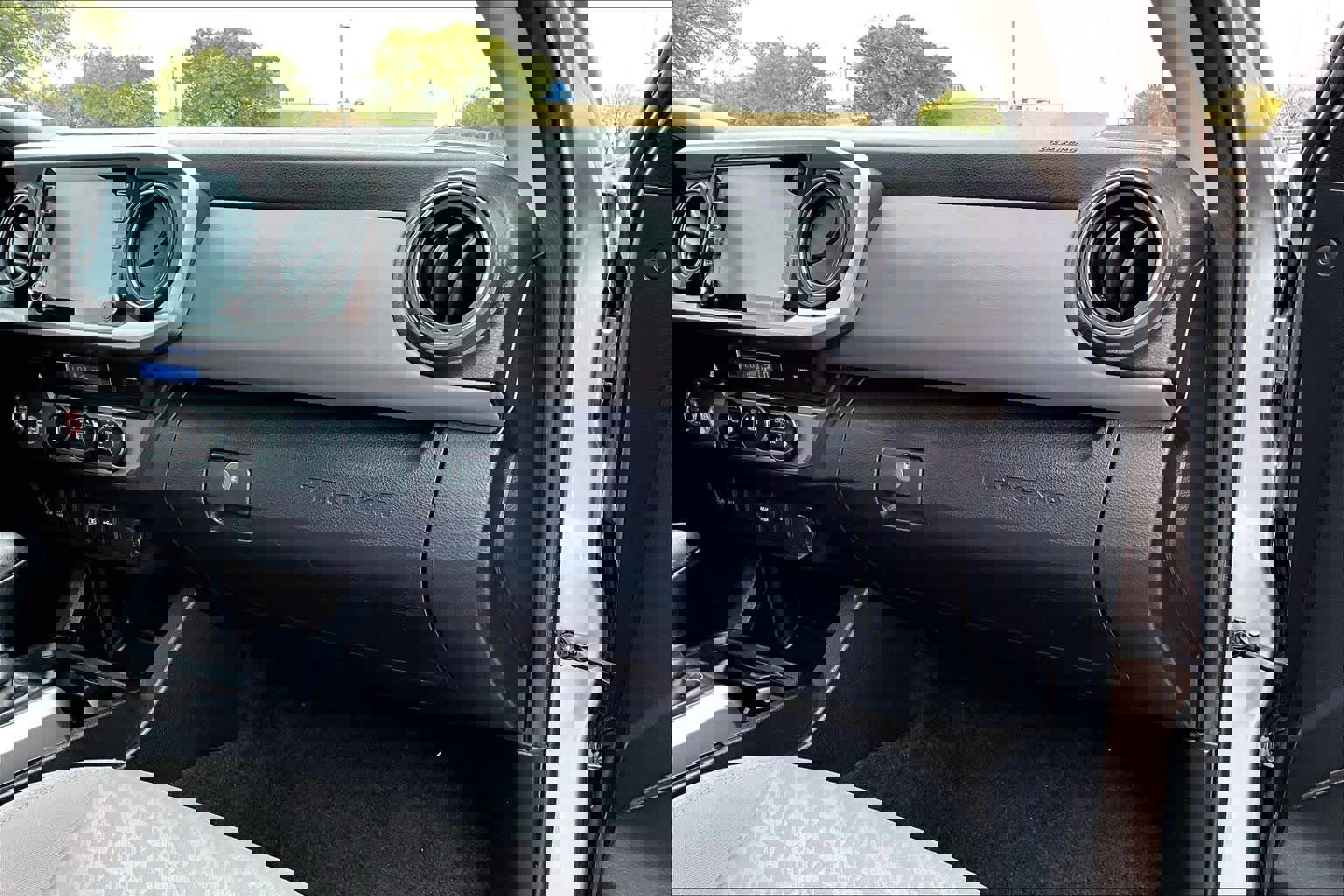 Used 2023 Toyota Tacoma SR5 image 19