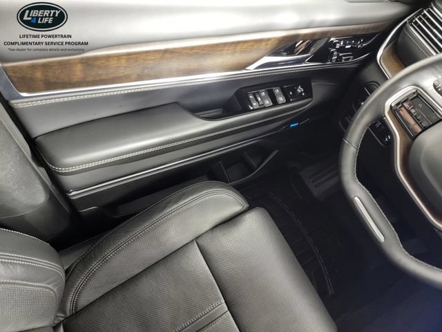 Used 2023 Jeep Grand Wagoneer 4WD w/ Convenience Group III image 36